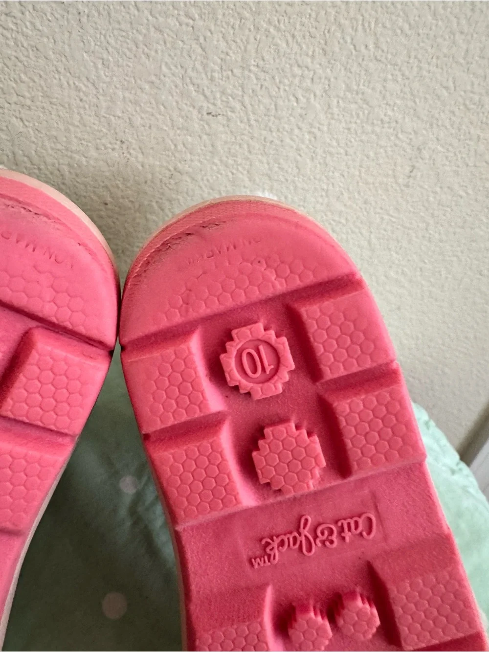 Cat & Jack Pink Rainbow Snow Boots for Kids size 10